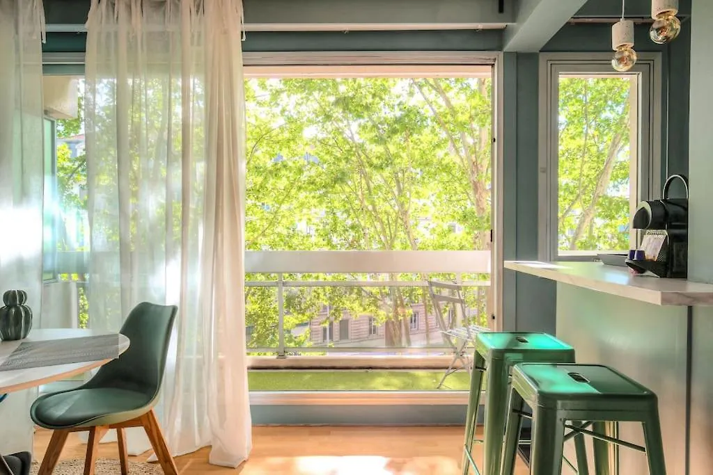 Appartement Moderne Proche Lyon 6Eme アパート